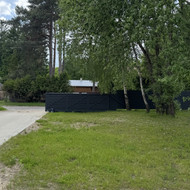 Reikia sudėti guminę dangą žaidimų aikštelei