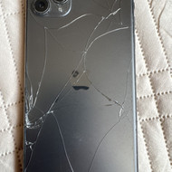 IPhone ekrano keitimas ir dangcio