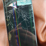 Telefono ekrano keitimas