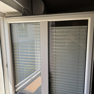 Du langus reiktu aplijuoti veidrodine plevele. Vilnius 1 stiklo 70x40  x4vnt .