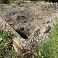 Betoninių pamatų ardymas ir išvežimas