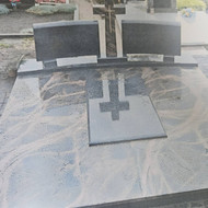 Reikia tokio paminklo su pamatais Radviliškyje