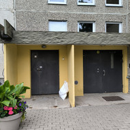 Ieškome rangovo laiptinių įėjimų atnaujinimo darbams