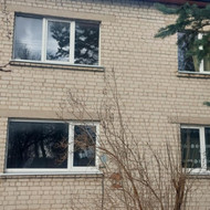 Fasado šiltinimas polistirenu ir klinkerio plytelių klijavimas