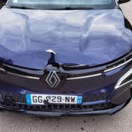 Automobilių kėbulo detalių dazymas