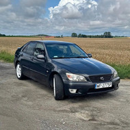 Lengvojo automobilio parvežimas iš lešnas, Lenkijos