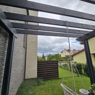 Suskleidžiamas tentinis stogas pergolai