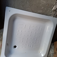 Reikia įrengti dušo zoną