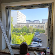 Reikalinga 2 langų apdaila iki rugpjūčio mėn.