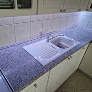 Reikalingas naujas stalviršis 211x60x3cm su integruota kriaukle virtuvėje