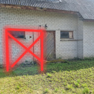 Reikia išgriauti pažymėta plotą
