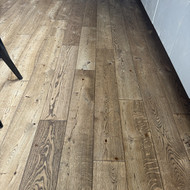 Ąžuolinių grindų atnaujinimas lofte -  50 m²