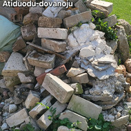 Statybinį lauža kur priima plytas ir tinka