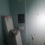 Ieškau, kas Vievyje naujoj statyboj galėtų paklijuot vonioje plyteles kitą sav. 25kv