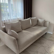 Parvezti sofa is Vilniaus i Kauna