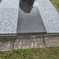 Granito plokštės kapams, dengimas