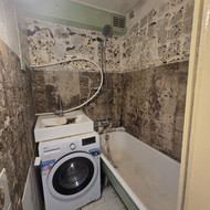 Ketaus vonios 150 cm ir skalbimo mašinos išnešimas bei išvežimas