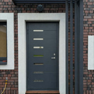Lauko durų sienelė ir stogelis
