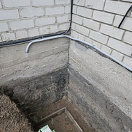 Reikia išgręžti per betoninius pamatus dvi10cm kiaurymes