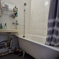 Ieškome meistrų vonios kambario kapitaliniam remontui