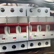 Trifaziu Elektros kirtikliu keitimas ESO dėžutėj (Vilniuje S.Batoro g. 13)