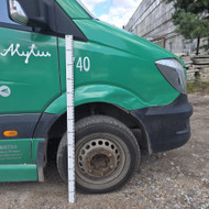 Reikia apklijuoti žalia plėvele priekinį Mercedes Sprinter sparną