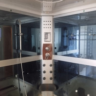 Reikia pilnai restauruoti kinišką masažinę/garinę dušo kabiną (150x150) su jacuzzi padu. Dovilai