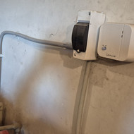 REIKALINGAS ELEKTRIKAS – AVARINIO GENERATORIAUS PAJUNGIMAS