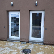 Reikalingas stogelis virš durų