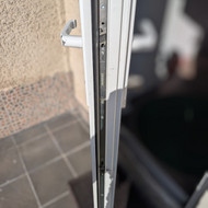 Plastikinių durų užrakinimo mechanizmo remontas