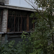 Metalinių grotų demontavimas