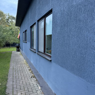 Reikia sutvarkyti gyvenamo namo apatinę dalį, kur dėtas putplastis