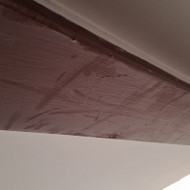 Paruošti ir nudažyti dvi metalines sijas