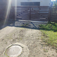 Vartai ir tvora