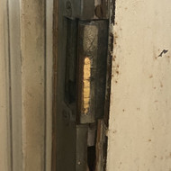 Telefonspynes remontas