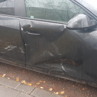 Pakeisti dešines puses abi (vienas) dureles